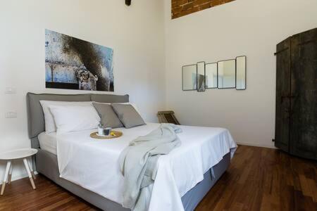 Charme Appartamento Immerso Tra Le Mura Bolognesi Exteriör bild